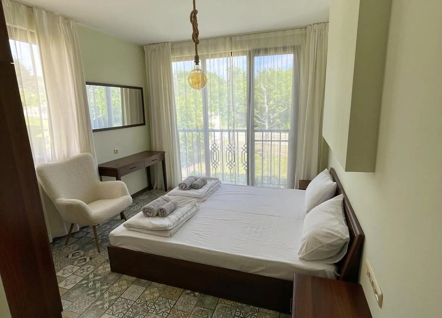 Two Bedroom Apartment In G Life Sozopol 0*,